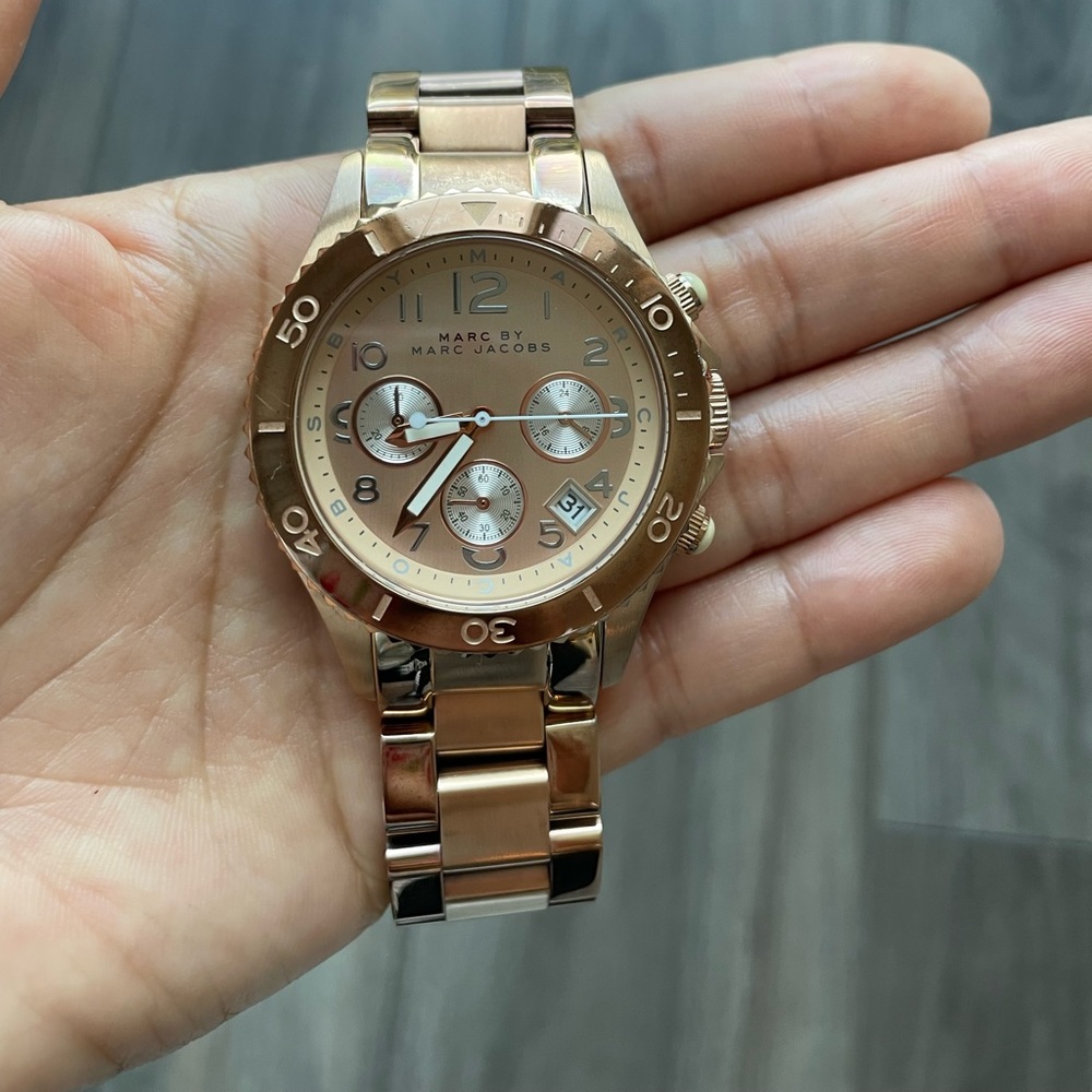 Marc by Marc jacobs gold rose watch